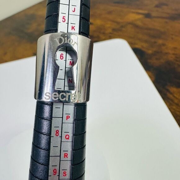 Christian Dior Secret Keyhole Ring Silver Tone Size 7 - Picture 7 of 7